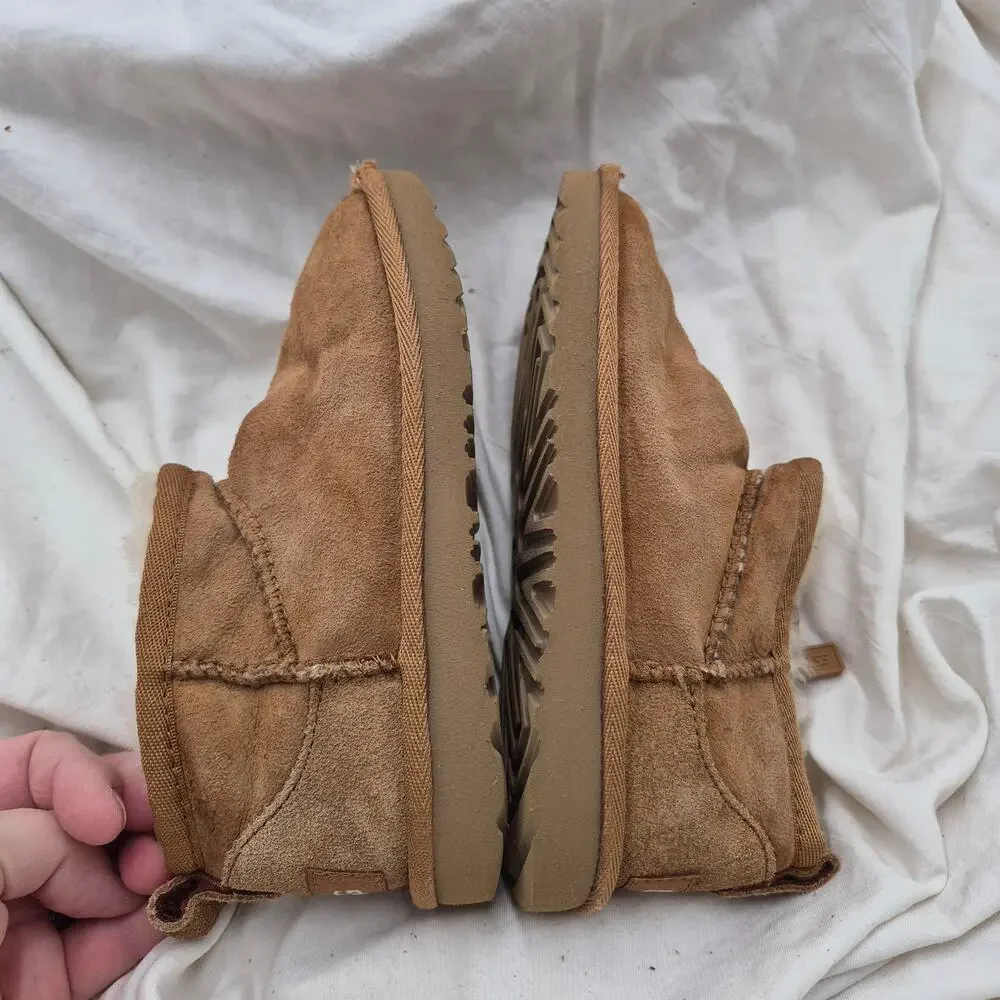 UGG Kids Classic Ultra Mini boots  Chestnut   toddler little girl size 11
